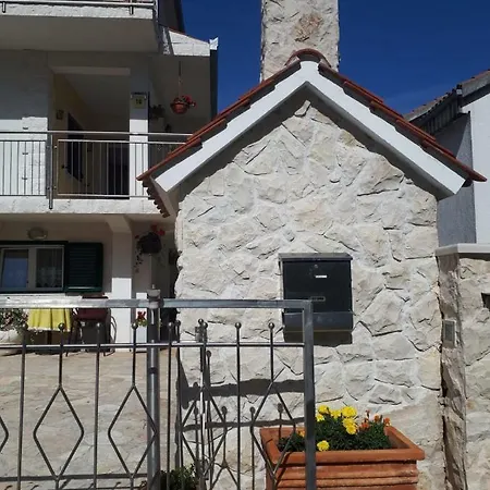 2 * Rogoznica (Sibenik-Knin)